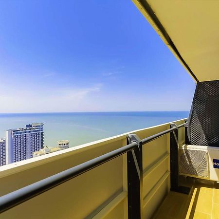 Luxury Beach Front Hotel Батуми Экстерьер фото