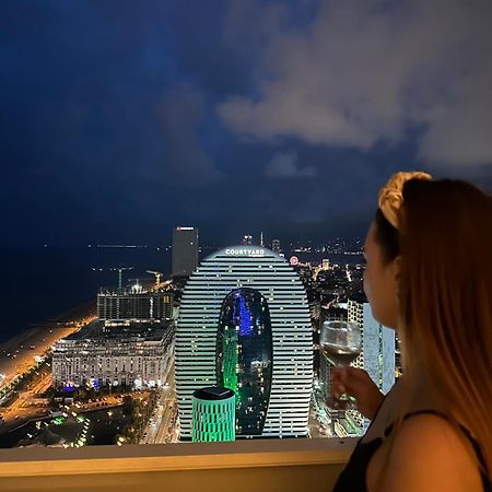 Luxury Beach Front Hotel Батуми Экстерьер фото