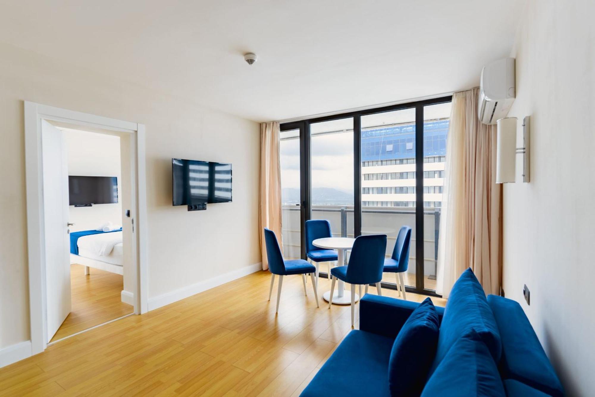 Luxury Beach Front Hotel Батуми Экстерьер фото