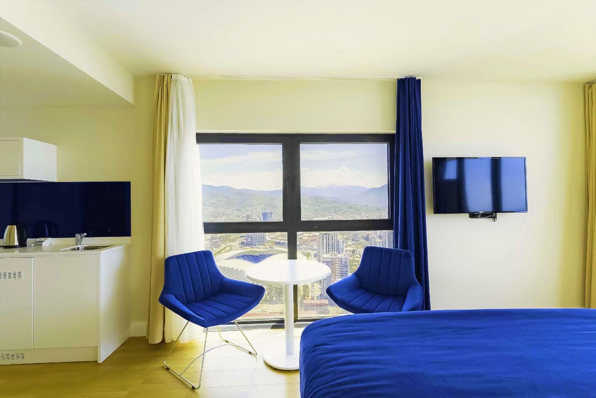 Luxury Beach Front Hotel Батуми Экстерьер фото