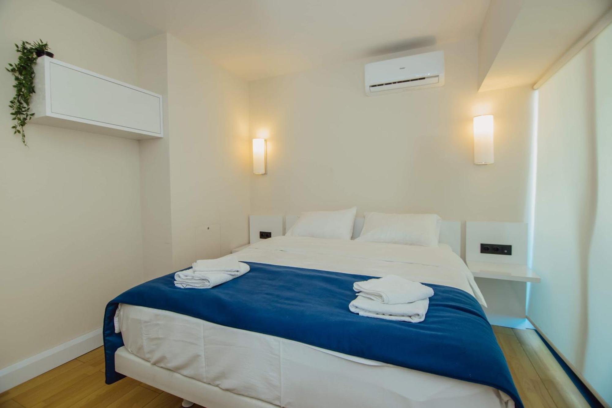 Luxury Beach Front Hotel Батуми Экстерьер фото