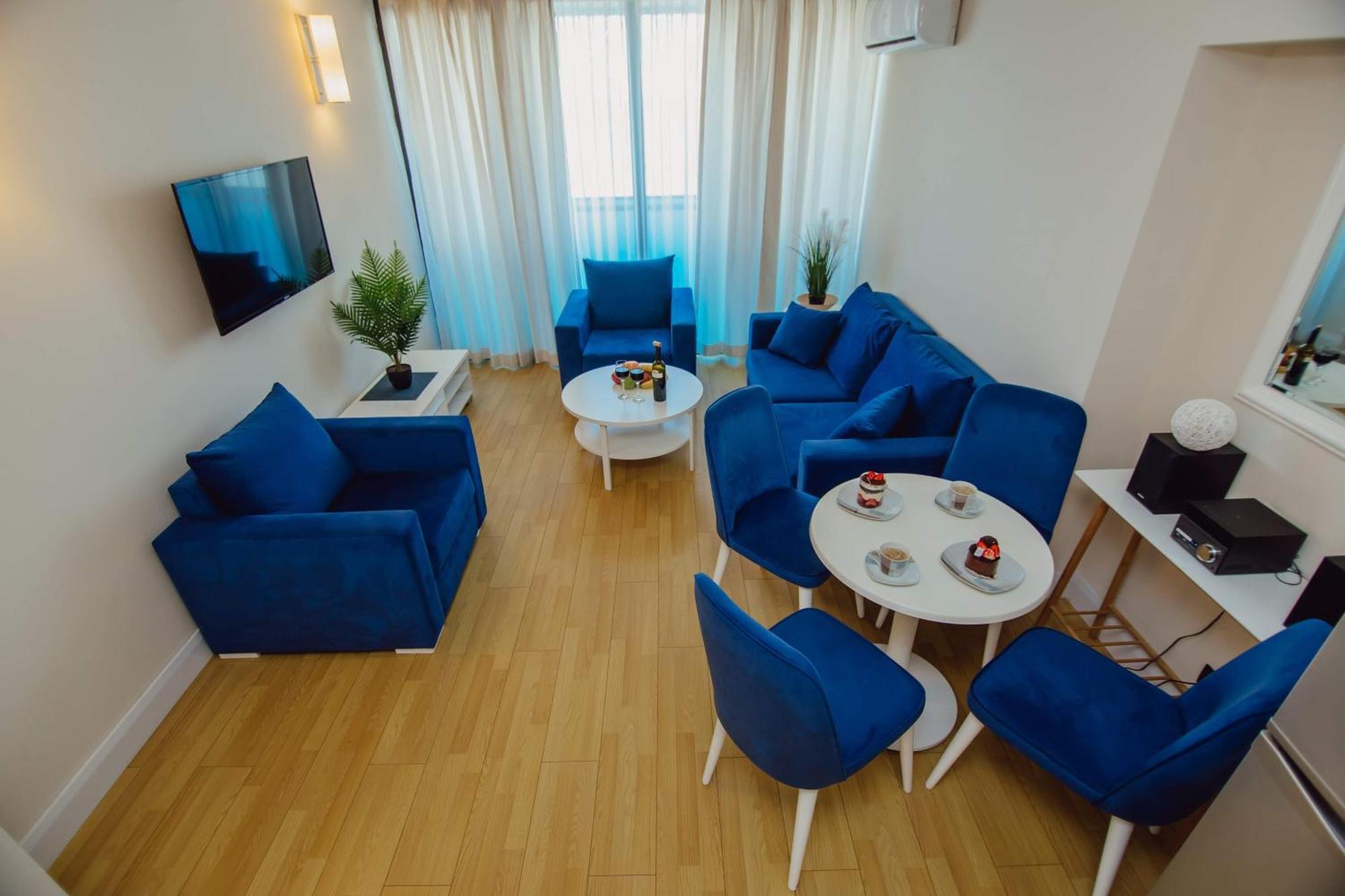 Luxury Beach Front Hotel Батуми Экстерьер фото